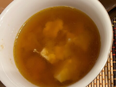 カリフラワーと豆のカレー風味スープ